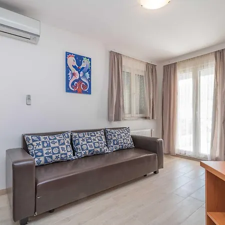 Apartment Porto Samaria Holiday Apartments Trogir