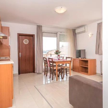 Porto Samaria Holiday Apartments Trogir